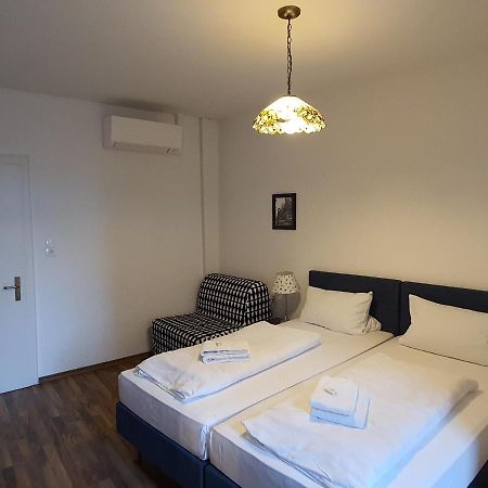 Hotel Pension Graf 콘스탄츠 외부 사진